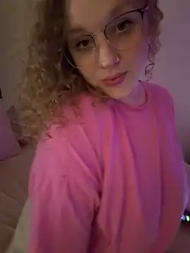 EmmieRae online show from February 21, 2:02 am