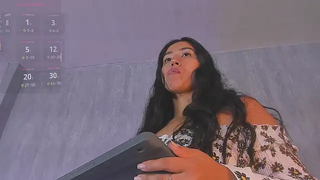 Snapshot of Valentinne_z chatting on September 14, 3:56 pm Valentinne z online show from September 14, 3:56 pm