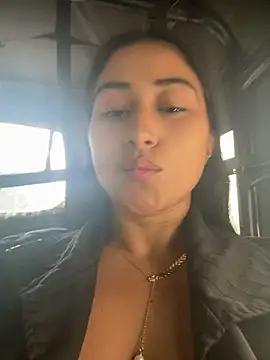Valentinne z online show from May 16, 3:11 pm