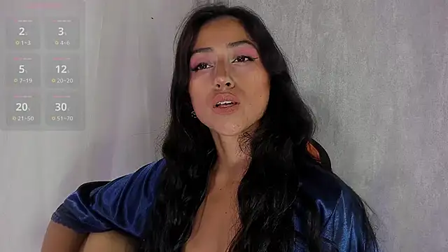 Snapshot of Valentinne_z chatting on September 24, 11:10 pm Valentinne z online show from September 24, 11:10 pm