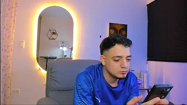 alejandro calderon1 online show from March 1, 4:01 am