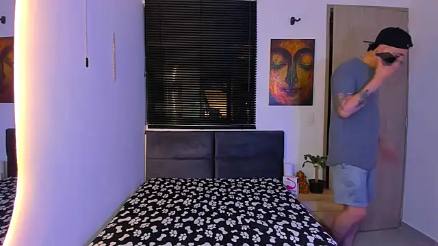 alejandro calderon1 online show from March 23, 6:24 am