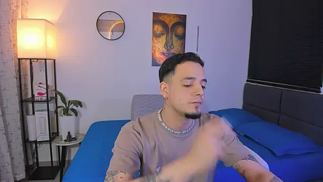 alejandro calderon1 online show from June 15, 4:34 am