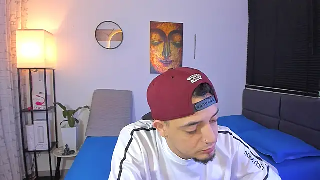 alejandro calderon1 online show from June 4, 3:55 am