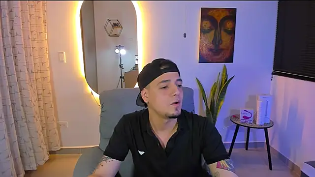 alejandro calderon1 online show from March 12, 6:17 am