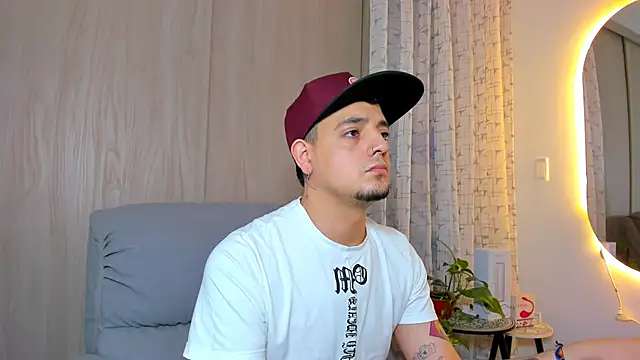 alejandro calderon1 online show from September 13, 3:28 am