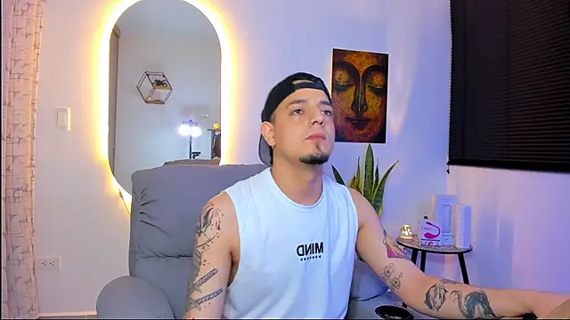 alejandro calderon1 online show from January 11, 4:52 am