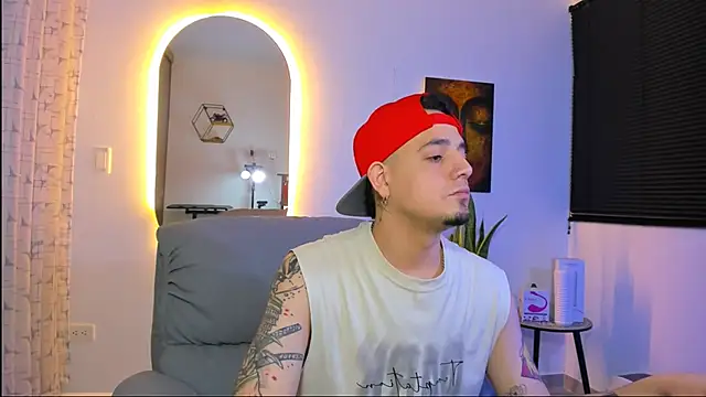 alejandro calderon1 online show from March 4, 5:04 am