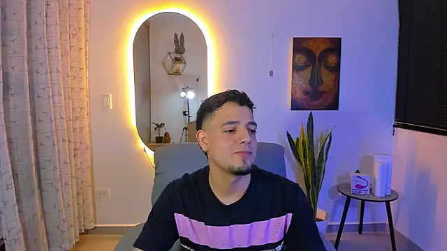 alejandro calderon1 online show from March 21, 6:58 am