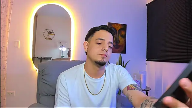 alejandro calderon1 online show from February 9, 4:10 am