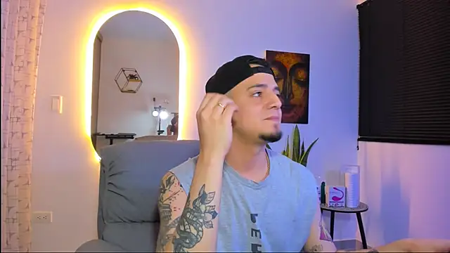 alejandro calderon1 online show from February 7, 3:47 am