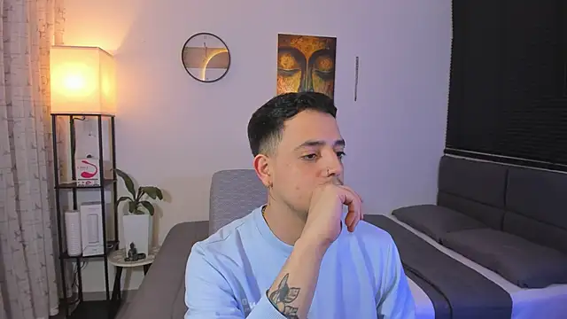 alejandro calderon1 online show from June 17, 6:02 am