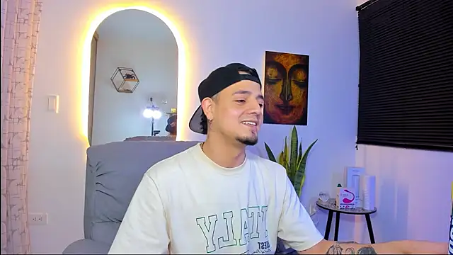 alejandro calderon1 online show from January 14, 4:27 am