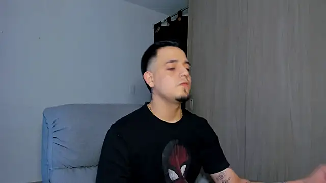 alejandro calderon1 online show from March 21, 2:50 am