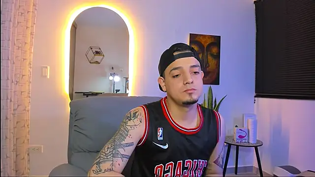 alejandro calderon1 online show from February 23, 3:30 am