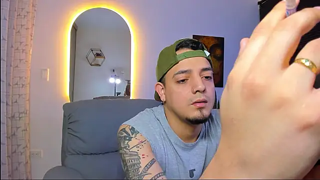 alejandro calderon1 online show from January 19, 12:25 am