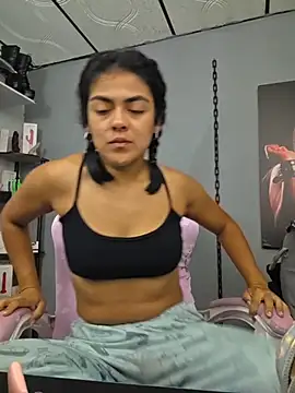 Hannah-grace online show from February 21, 9:00 am