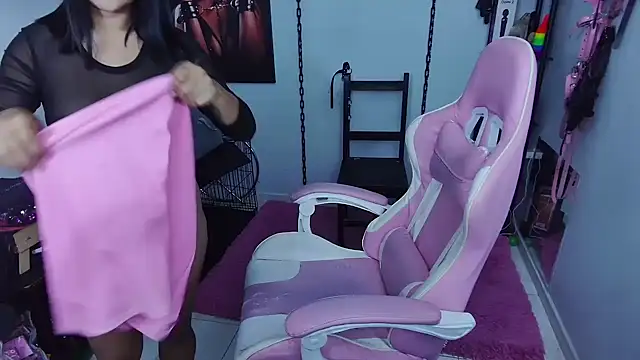 Hannah-grace online show from January 7, 1:16 pm