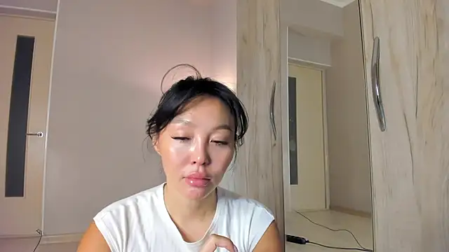 keiko hot online show from April 22, 2:29 am