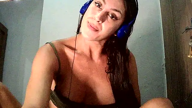 Snapshot of AlexiaDuucan chatting on September 18, 1:58 pm AlexiaDuucan online show from September 18, 1:58 pm