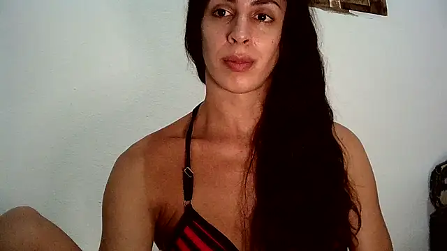 Snapshot of AlexiaDuucan chatting on February 28, 5:37 pm AlexiaDuucan online show from February 28, 5:37 pm