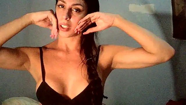 AlexiaDuucan online show from November 23, 12:15 pm