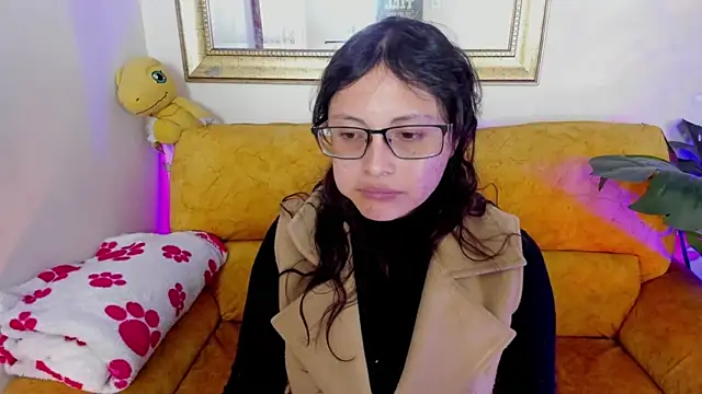 Kyomi chang online show from May 4, 1:03 pm