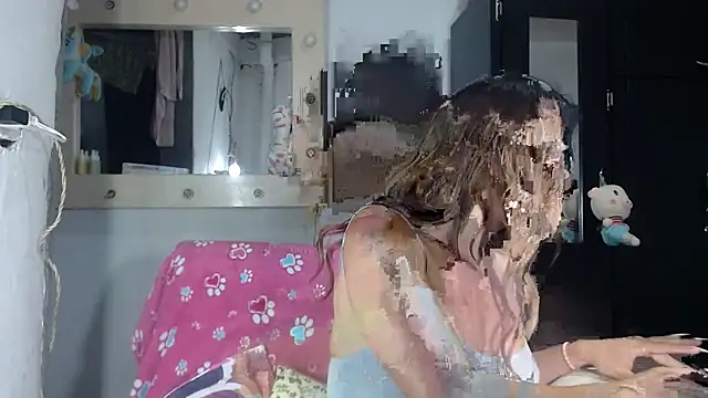 aleera starxx982 online show from October 24, 11:26 pm