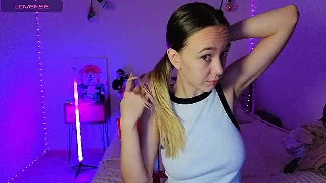 SexyCocobutt online show from October 17, 7:55 am