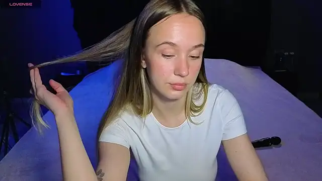 SexyCocobutt online show from April 12, 1:36 pm