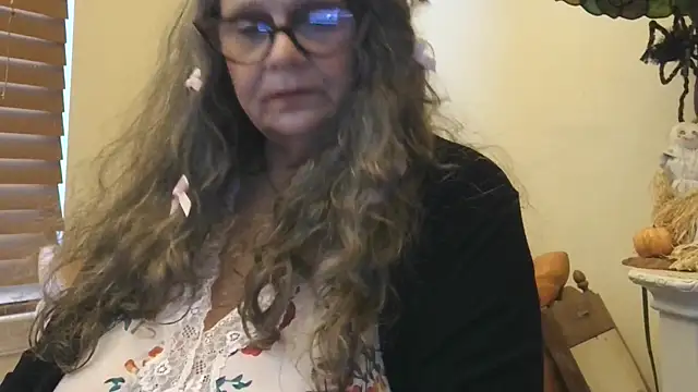 DestineeLoverGirl online show from October 21, 1:21 pm