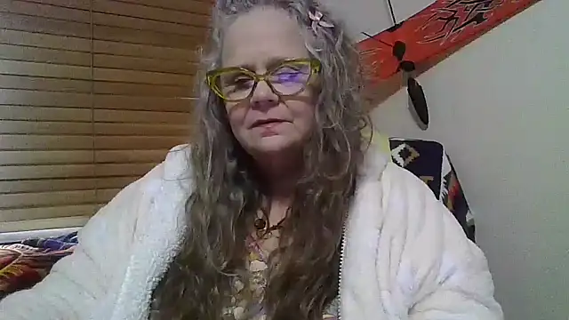 Snapshot of DestineeLoverGirl chatting on June 26, 1:06 pm DestineeLoverGirl online show from June 26, 1:06 pm