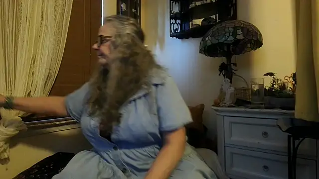 Snapshot of DestineeLoverGirl chatting on October 24, 12:37 pm DestineeLoverGirl online show from October 24, 12:37 pm