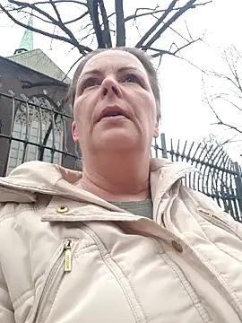 saharaheiss online show from March 1, 9:40 am