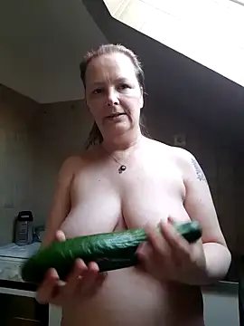 saharaheiss online show from March 7, 4:11 pm