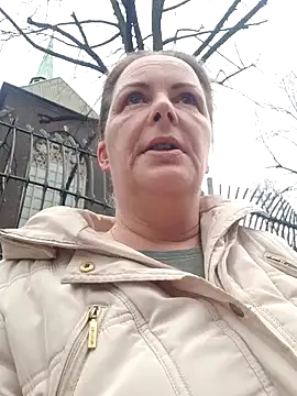 saharaheiss online show from March 1, 3:38 pm