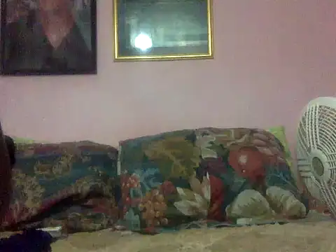 Snapshot of XXVONIE chatting on January 12, 7:32 am XXVONIE online show from January 12, 7:32 am