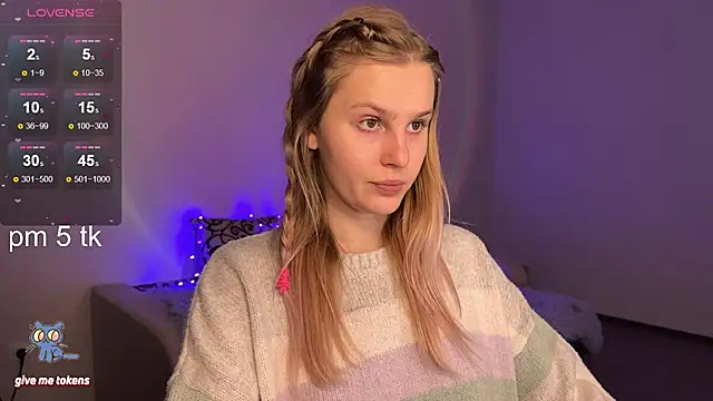 Snapshot of Chanel_Gill chatting on February 5, 8:14 pm Chanel Gill online show from February 5, 8:14 pm