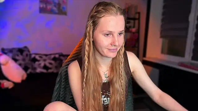 Snapshot of Chanel_Gill chatting on December 4, 7:24 pm Chanel Gill online show from December 4, 7:24 pm