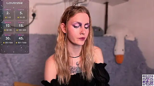 Snapshot of Chanel_Gill chatting on October 26, 6:41 pm Chanel Gill online show from October 26, 6:41 pm