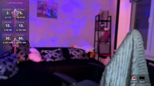 Snapshot of Chanel_Gill chatting on November 30, 1:17 am Chanel Gill online show from November 30, 1:17 am