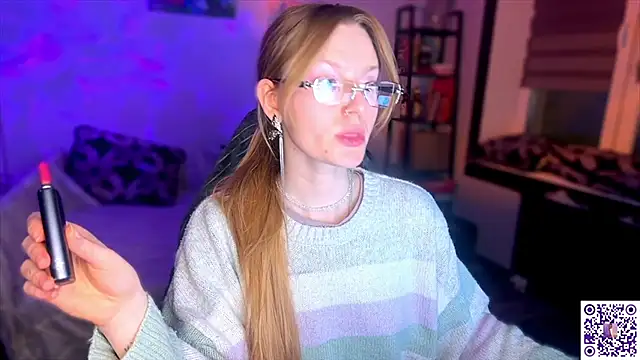 Chanel Gill online show from March 8, 9:07 pm