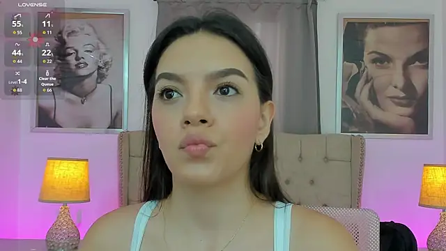 Snapshot of Beautyari_ chatting on June 4, 12:32 pm Beautyari online show from June 4, 12:32 pm