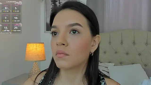 Snapshot of Beautyari_ chatting on March 13, 12:24 pm Beautyari online show from March 13, 12:24 pm