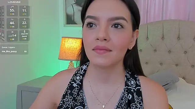 Snapshot of Beautyari_ chatting on June 19, 12:33 pm Beautyari online show from June 19, 12:33 pm