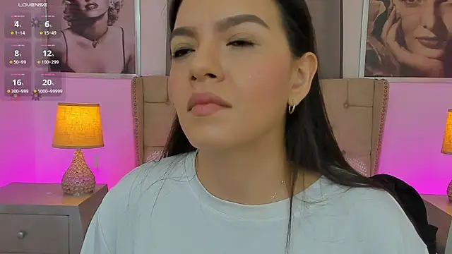 Snapshot of Beautyari_ chatting on June 5, 12:22 pm Beautyari online show from June 5, 12:22 pm