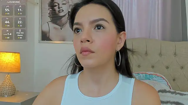 Snapshot of Beautyari_ chatting on May 18, 1:05 pm Beautyari online show from May 18, 1:05 pm