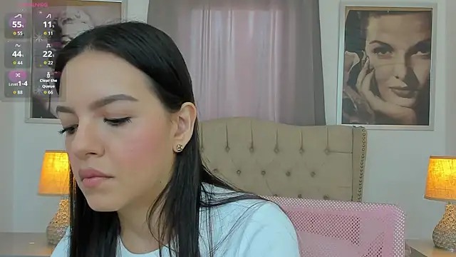 Snapshot of Beautyari_ chatting on April 22, 12:23 pm Beautyari online show from April 22, 12:23 pm
