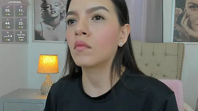 Snapshot of Beautyari_ chatting on May 22, 12:25 pm Beautyari online show from May 22, 12:25 pm