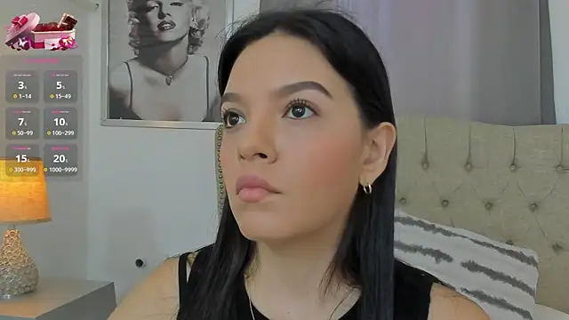 Snapshot of Beautyari_ chatting on February 13, 12:21 pm Beautyari online show from February 13, 12:21 pm